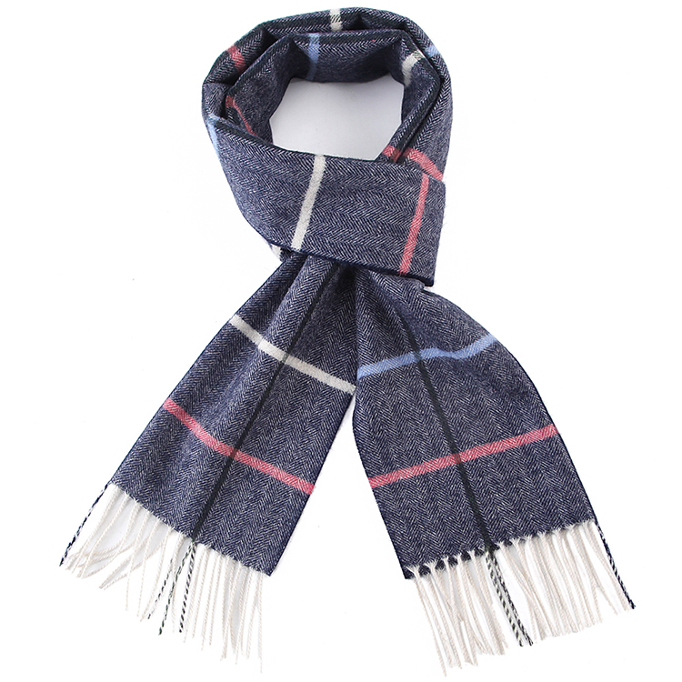 A Cosy Winter Essential: a Wool Blanket Scarf