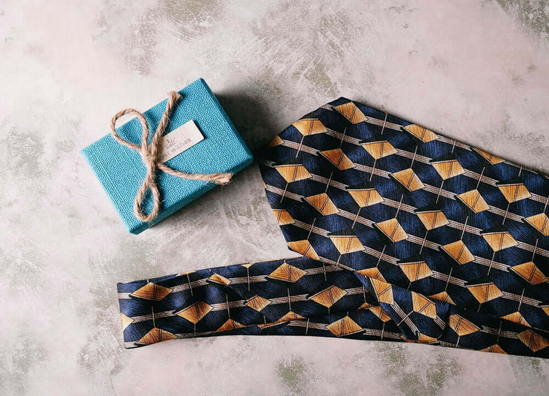 What Does Giving A Necktie Mean?
