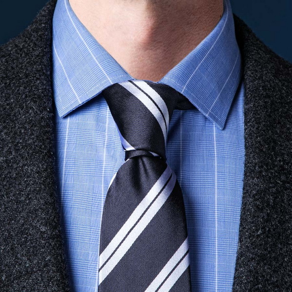 How Do You Tie A Double Windsor Necktie Knot?