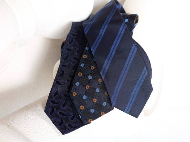 how to tie the atlantic necktie knot_1