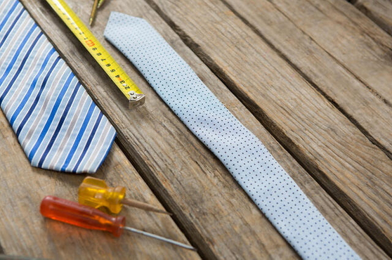 how to measure necktie width_1.jpg