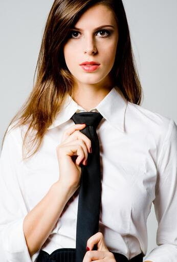 how to wear a necktie female_3