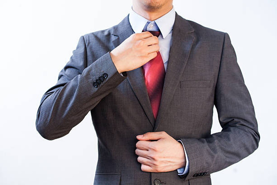 how to adjust the length of a necktie_3.jpg