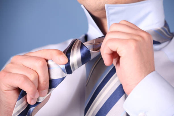 how to tight necktie_1.jpg