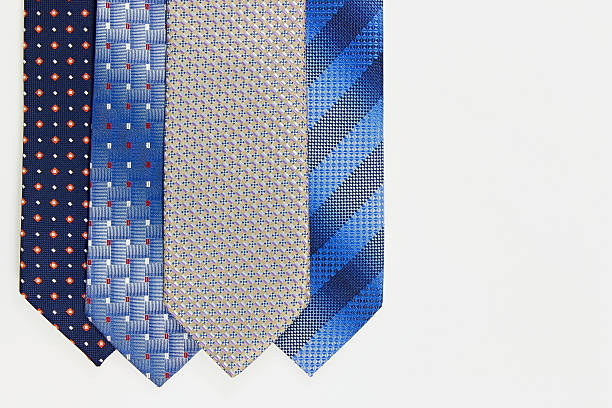 How To Tie A Necktie for Wide Collar?