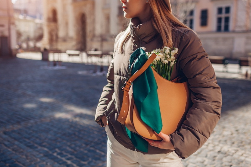 How To Tie Scarf on Bag?