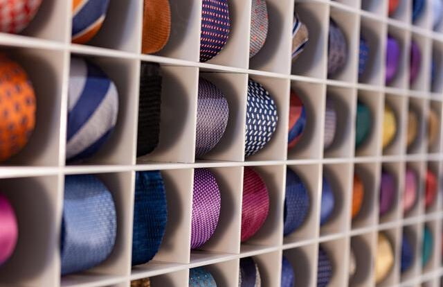 How To Become A Necktie Dealer?