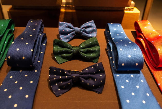 how do i make a necktie into a bow tie_3.jpg