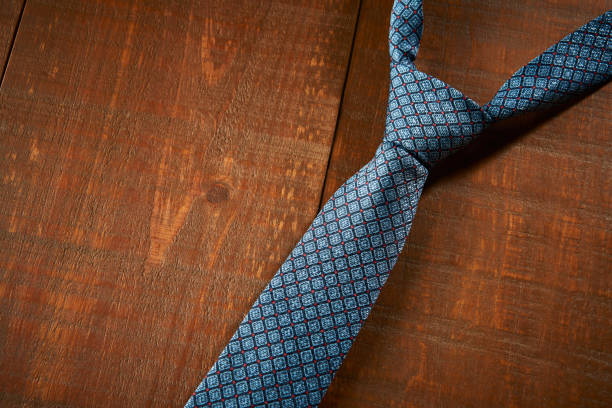 How To Tie Unique Necktie Knots?
