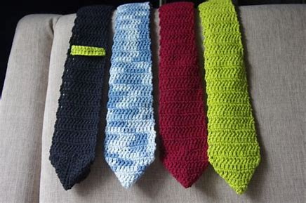 how to crochet a necktie_3