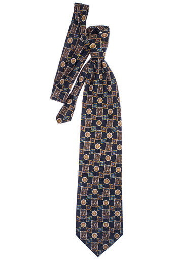 how to tie a small knot necktie_1