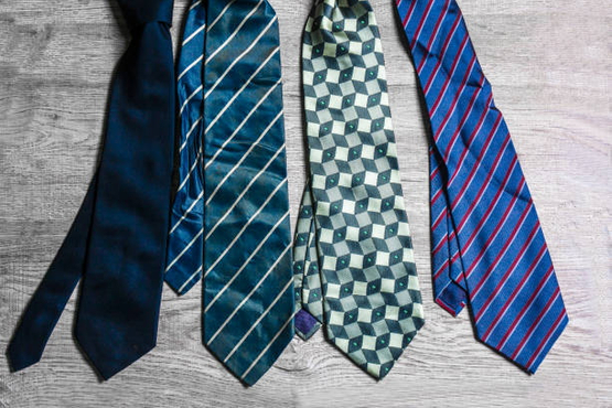 how to extend life of necktie_3_1.jpg