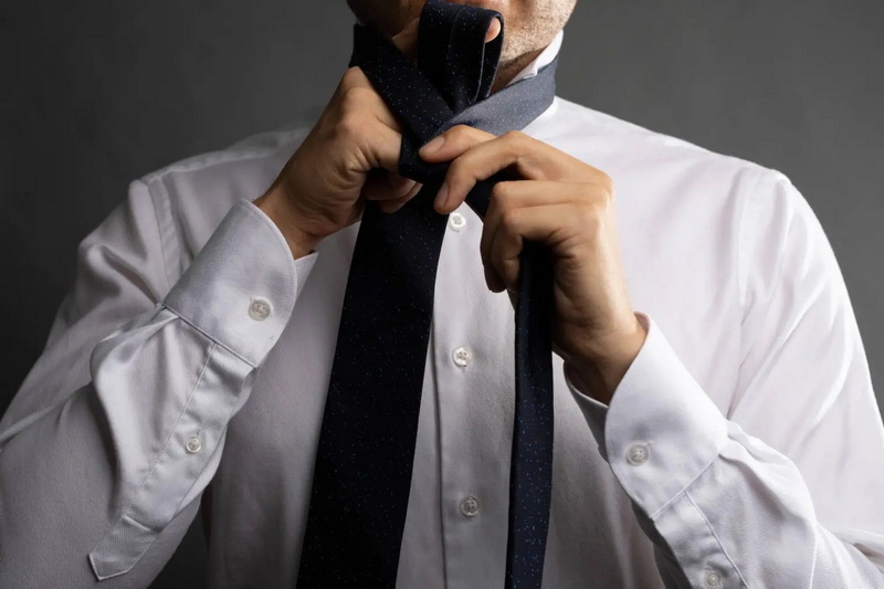 How To Get Wrinkles Out of A Necktie?