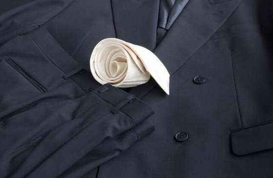 how to wear a white necktie_3.jpg