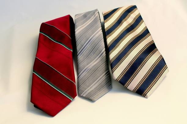 How To Tie A Tulip Necktie Knot?