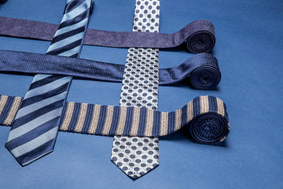 how to choose a necktie knot_1.jpg