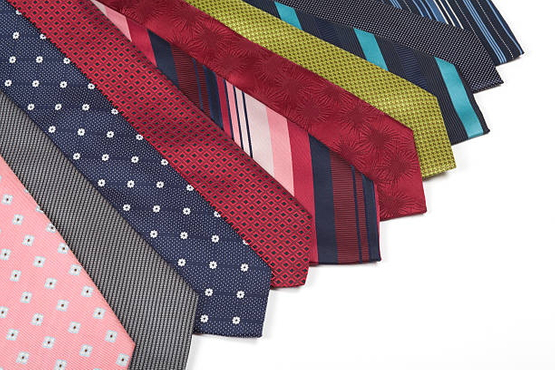 how to make a no sew pillow out of neckties_3.jpg