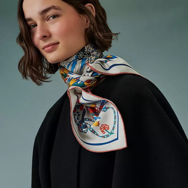 How To Wear Hermes Scarf?