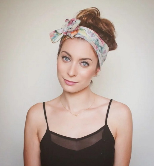 How Do You Tie A Scarf Around Your Head?