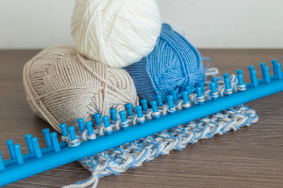 how do you knit a scarf on a loom_1.jpg