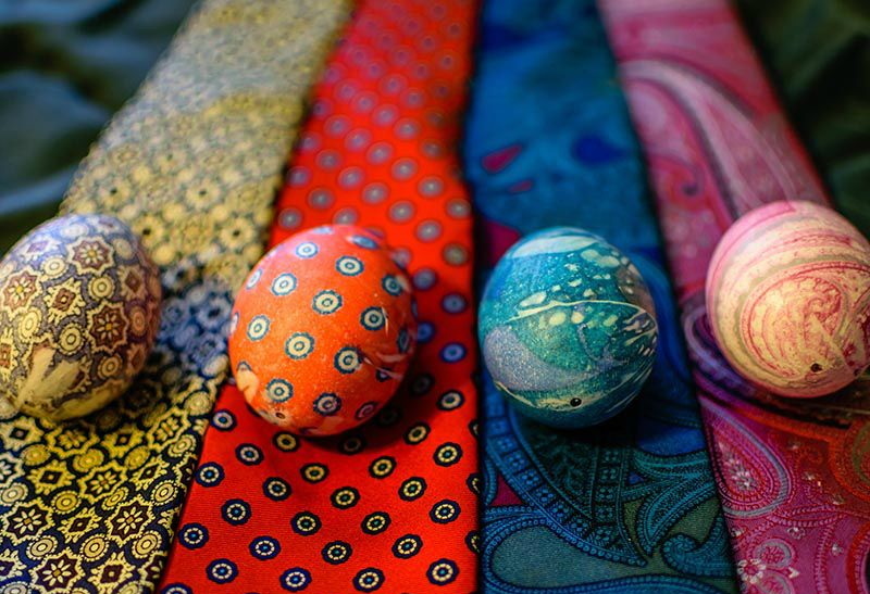 How To Dye Eggs with Neckties?