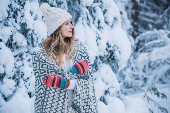 how to wear a winter scarf_1.jpg
