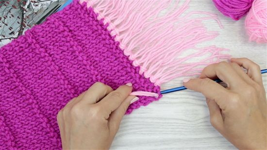 how to finish off a scarf.jpg