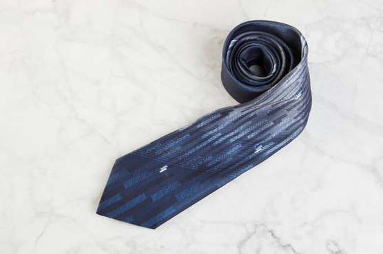 how much material to make a necktie_2.jpg