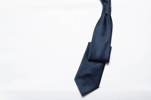 How To Tie A Necktie Four in Hand?