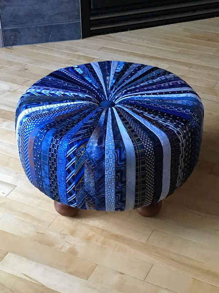 how to make a necktie tuffet_1