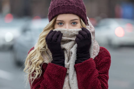 how to wear neck scarf_1.jpg