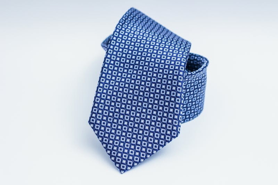 how to fix the back of a necktie_2.jpg