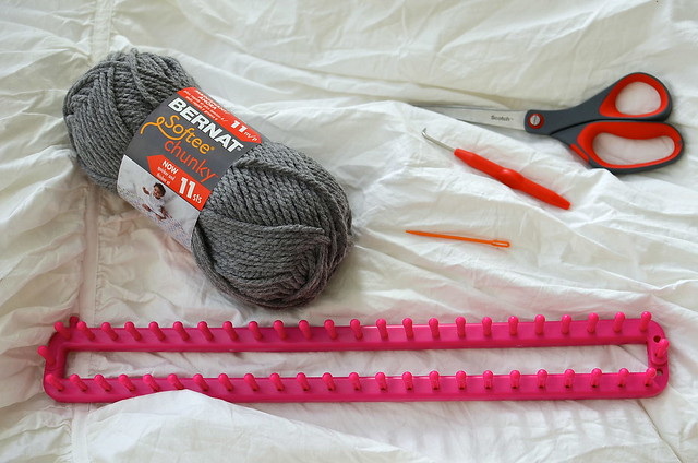How Do You Make A Scarf on A Loom?