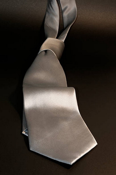 how to tie a thick necktie_2.jpg