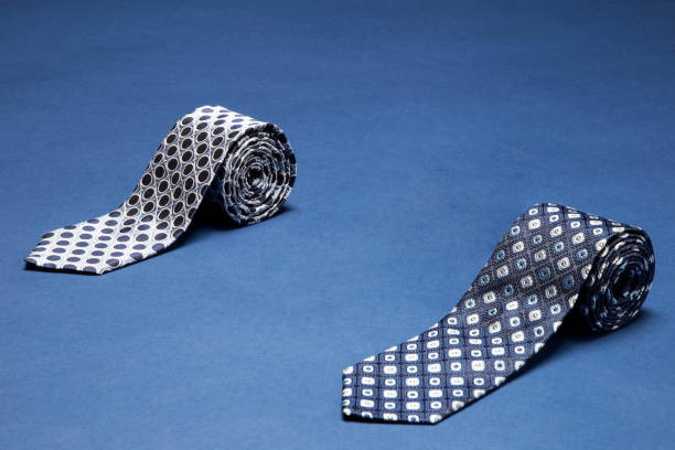 How To Move Necktie Tag?