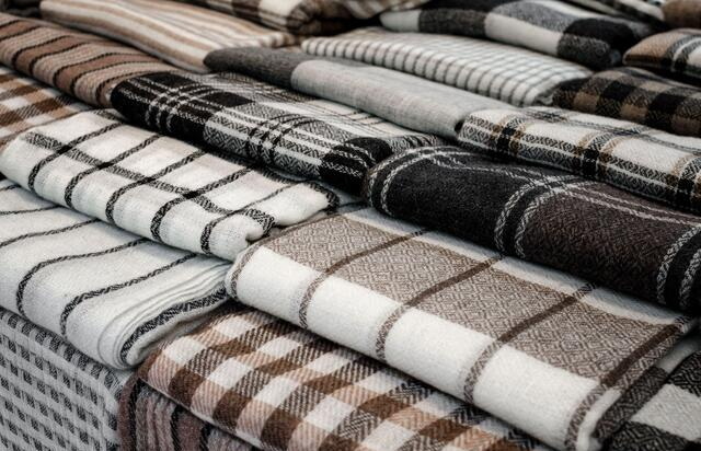 How To Wear A Men's Scarf?
