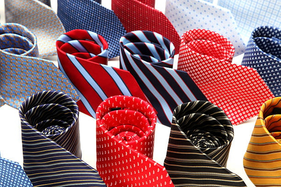 how long should a necktie be hang_2.jpg