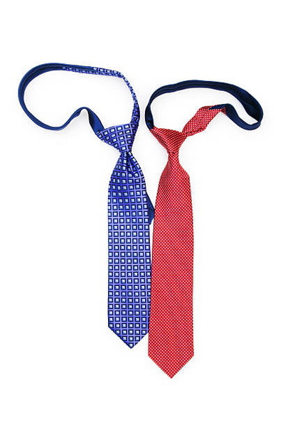 how far should a necktie hang_3