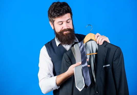 how to get wrinkles out of neckties_2.jpg