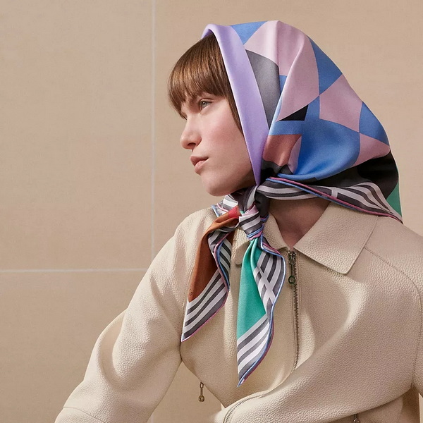 How To Tie A Hair Scarf?